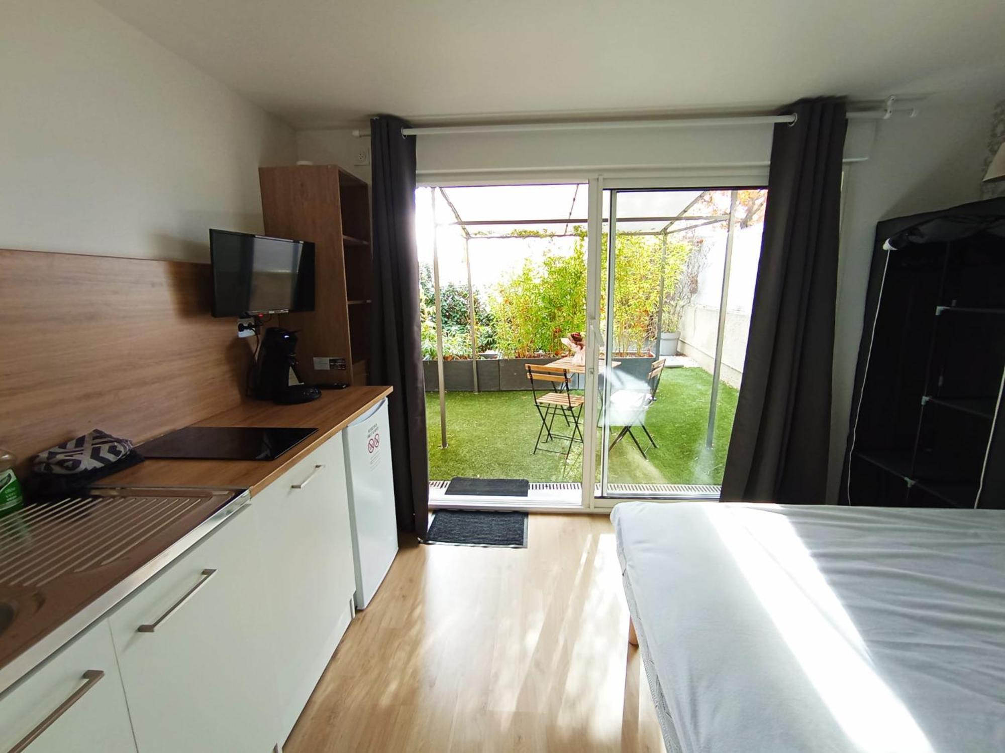 Appart'Hotel Le Clos Lassagne A Brignais - Lyon Sud Esterno foto