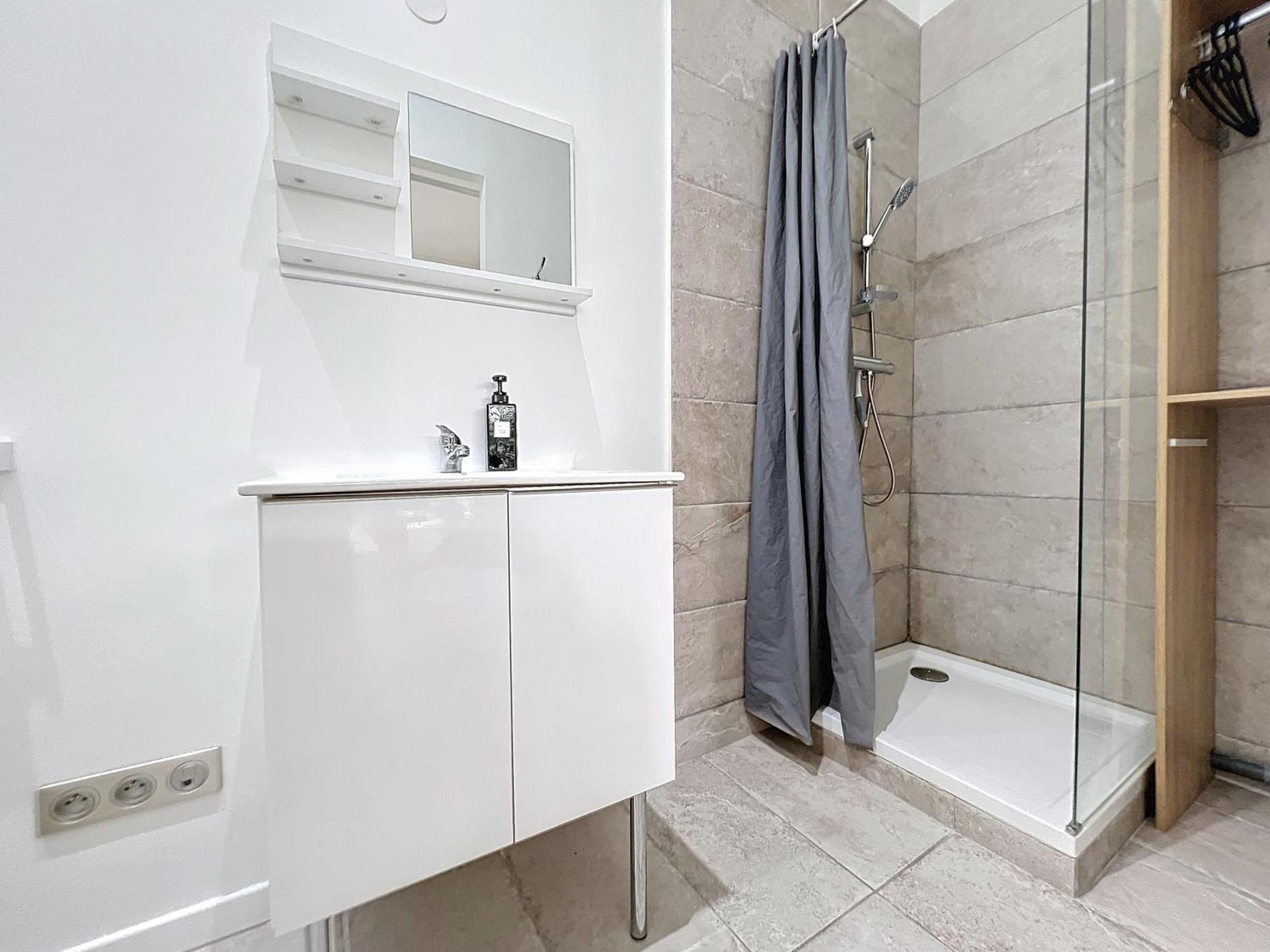 Appart'Hotel Le Clos Lassagne A Brignais - Lyon Sud Esterno foto