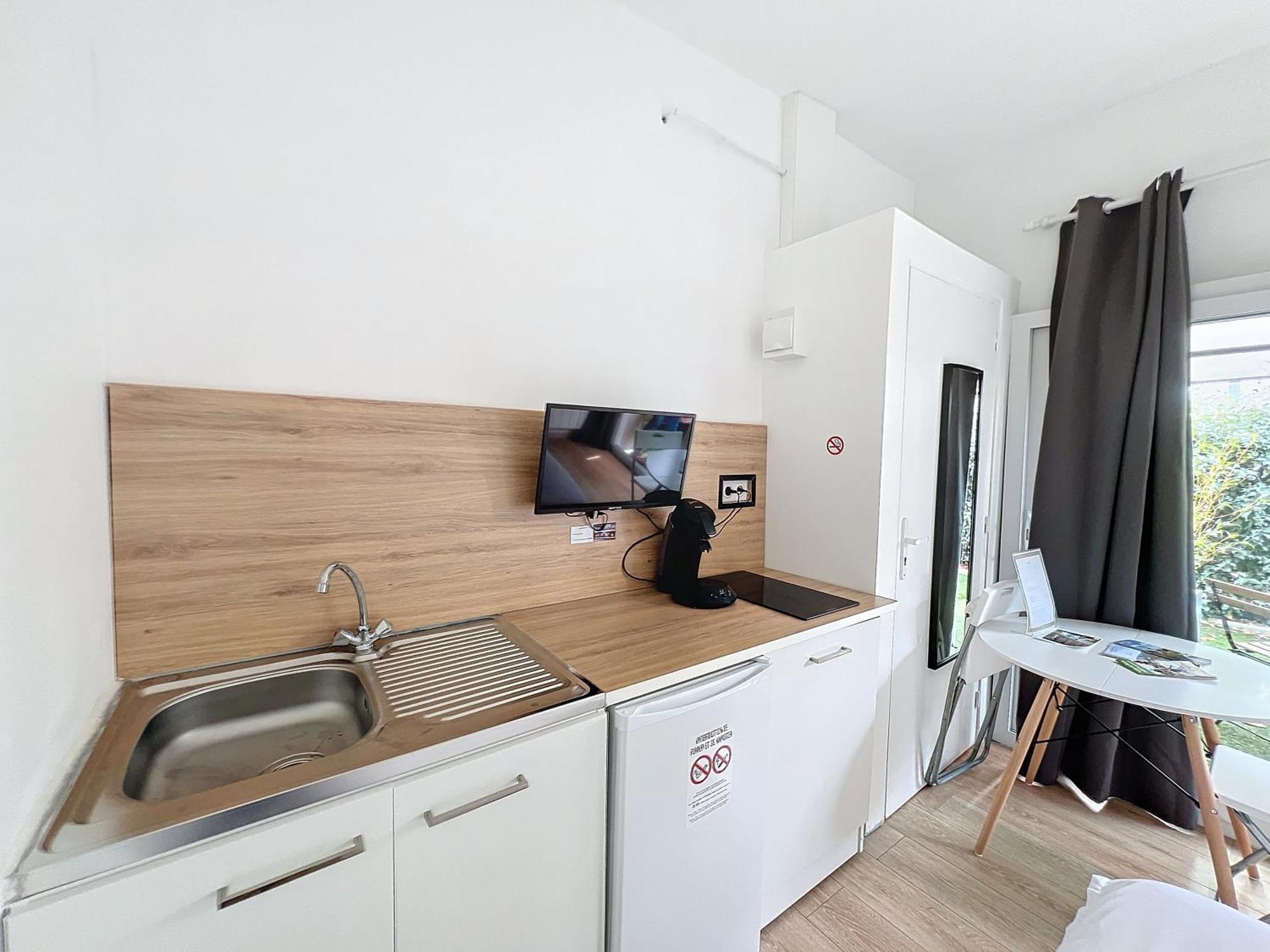 Appart'Hotel Le Clos Lassagne A Brignais - Lyon Sud Esterno foto