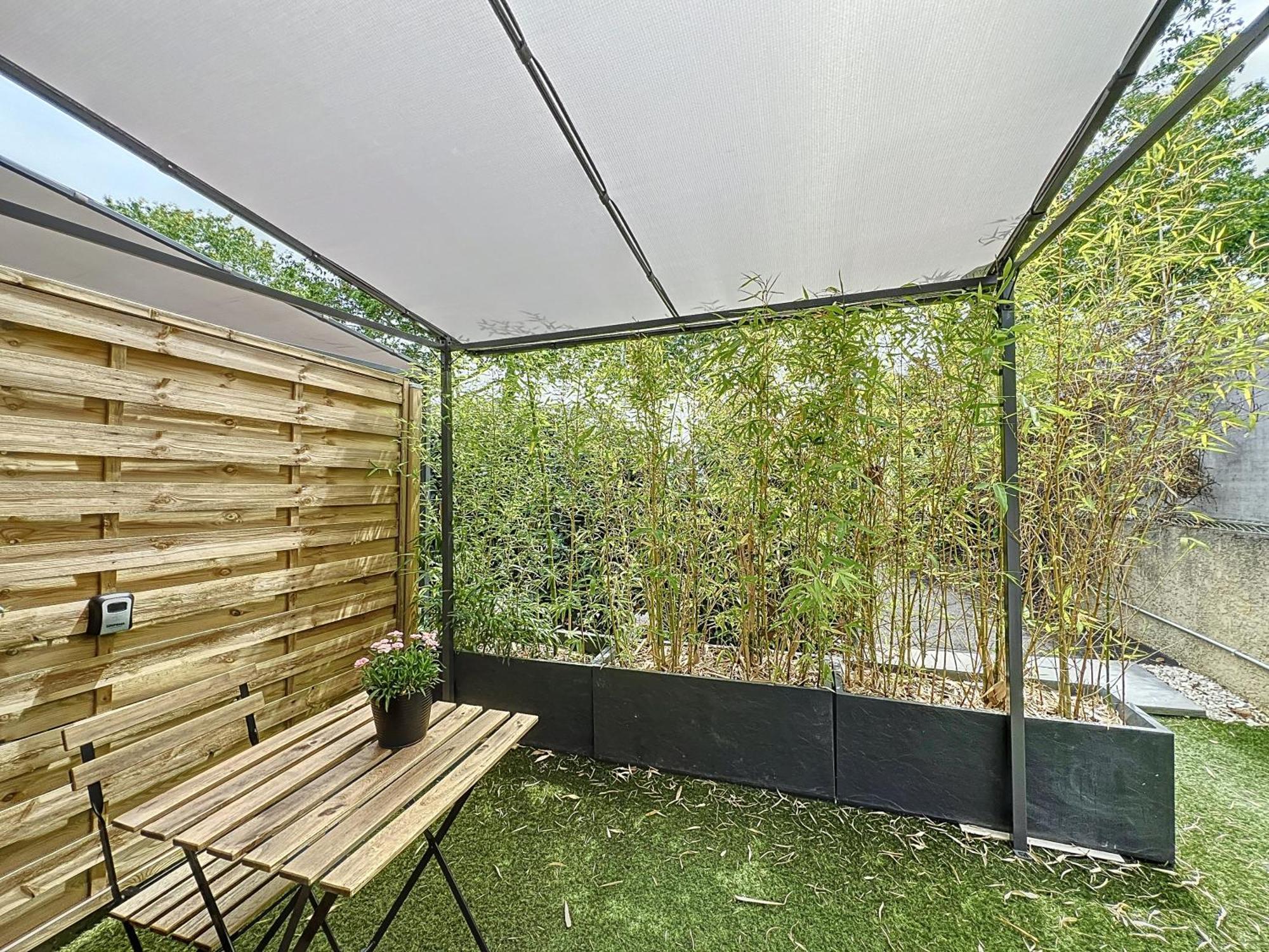 Appart'Hotel Le Clos Lassagne A Brignais - Lyon Sud Esterno foto